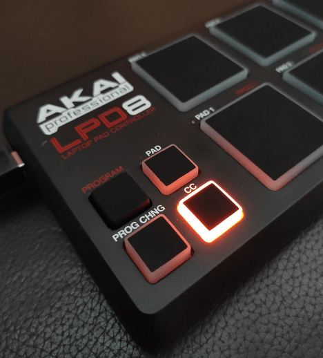 Akai LPD8 buttons